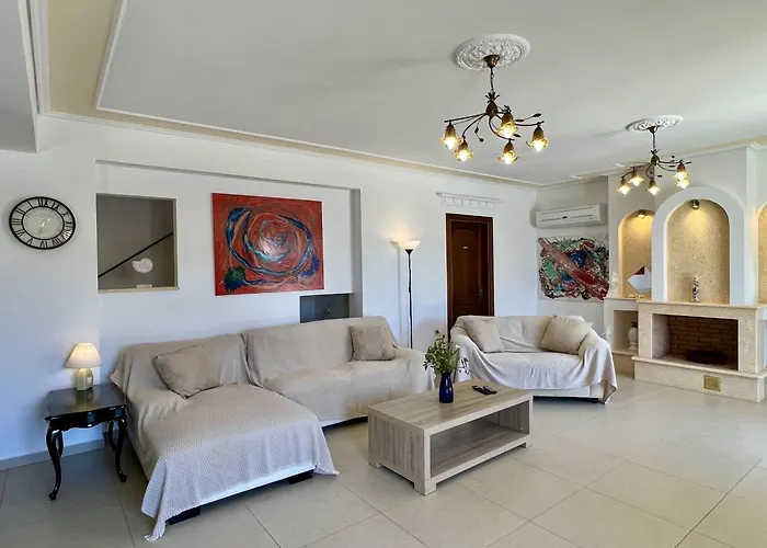 Βίλα Allegra Tzamarelata