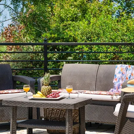 Villa Allegra Tzamarelata